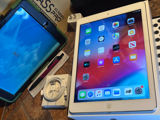 Apple iPad Air 1st (32gb) Wi-Fi (A1474) Silver {iOS12}89% Pristine/ JailBroken