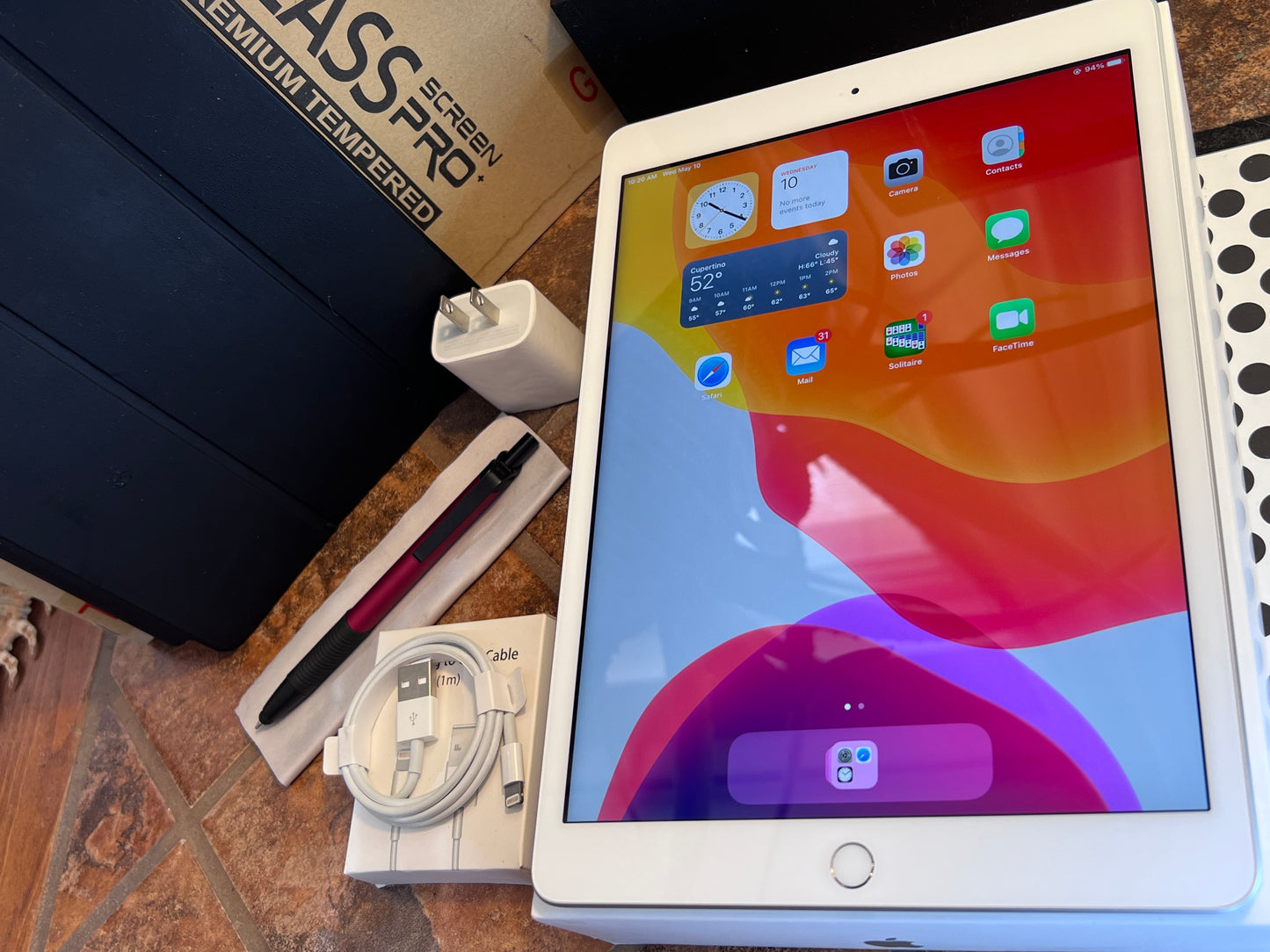 Apple iPad 7th (128gb) Cellular Unlocked (A2200) Active FMI-ON {iOS15}100%