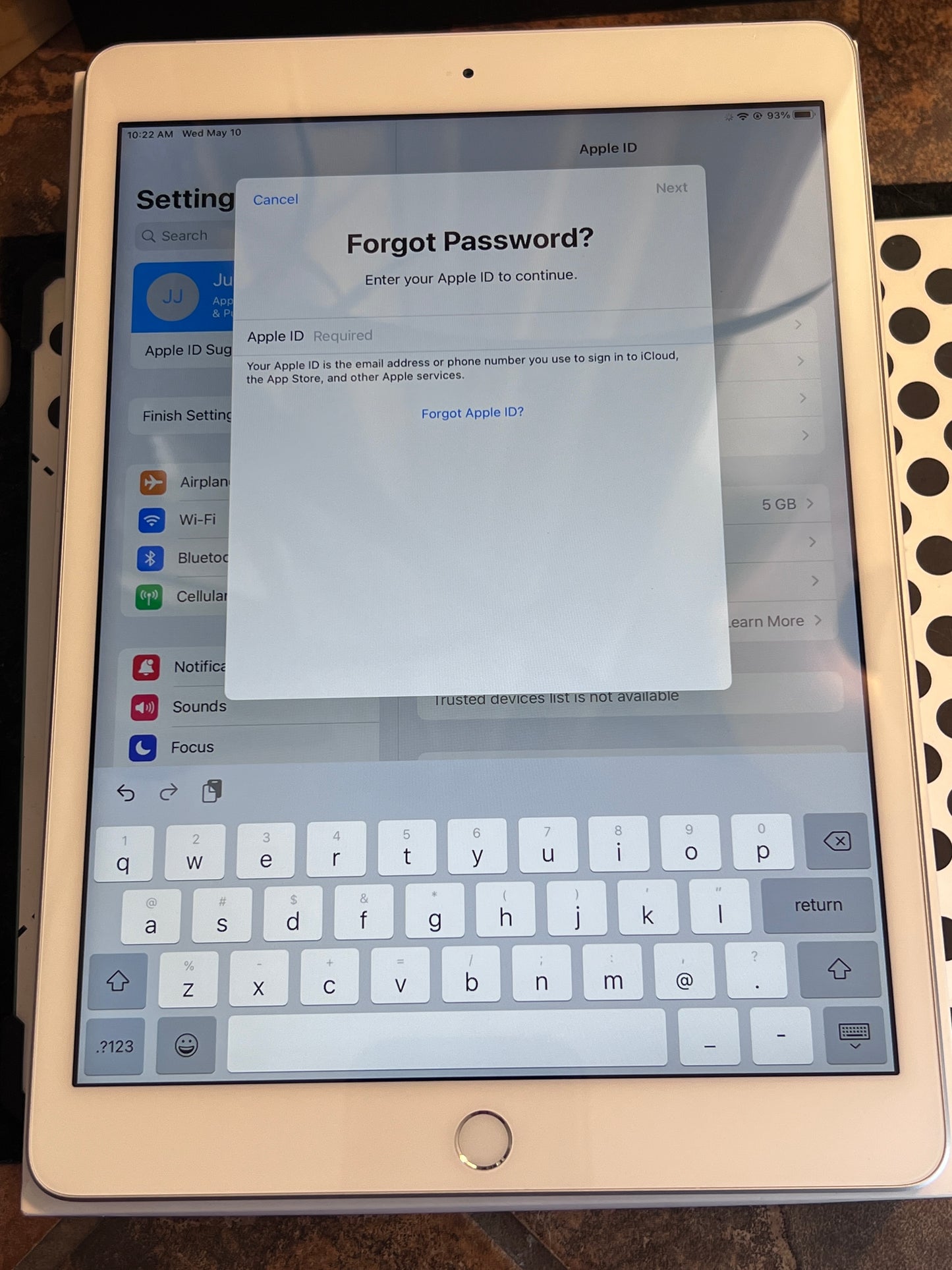 Apple iPad 7th (128gb) Cellular Unlocked (A2200) Active FMI-ON {iOS15}100%