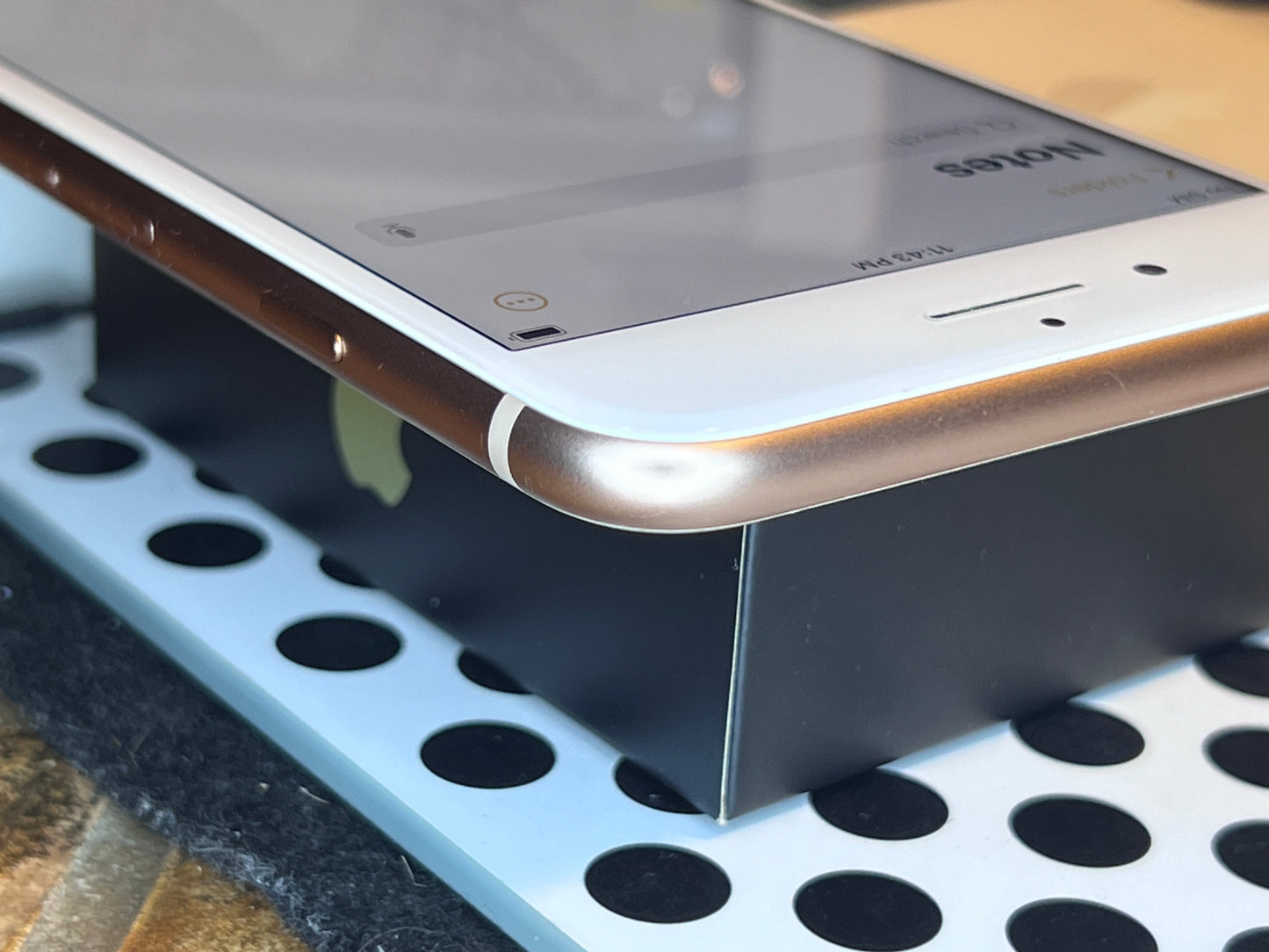 Apple iPhone 8 Plus (64gb) Factory Unlocked (A1864) Gold {iOS15}90% Pristine