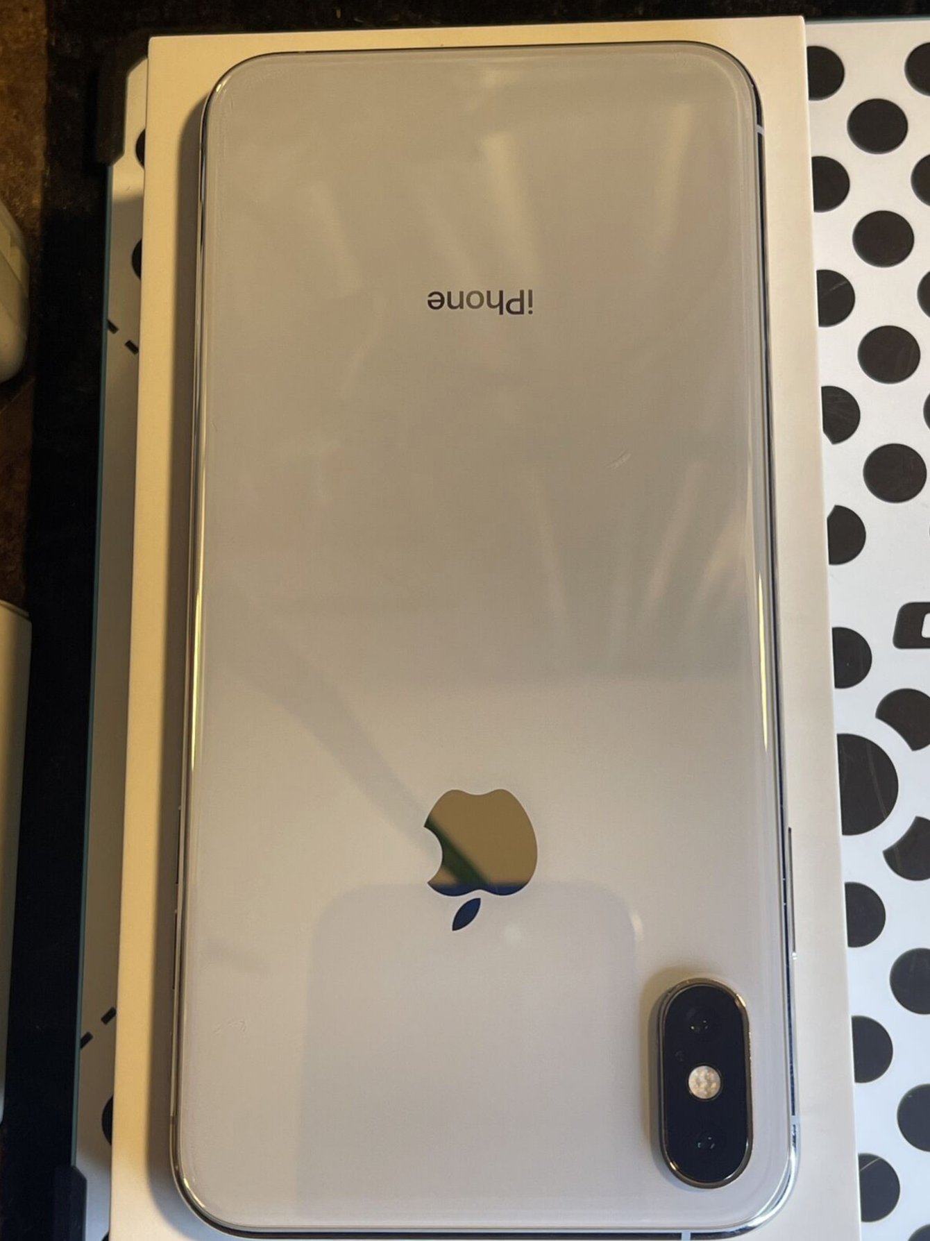 Apple iPhone XS MAX (64gb) Verizon World-Unlocked (A1921) Silver {iOS14}88% Untethered JailBroken