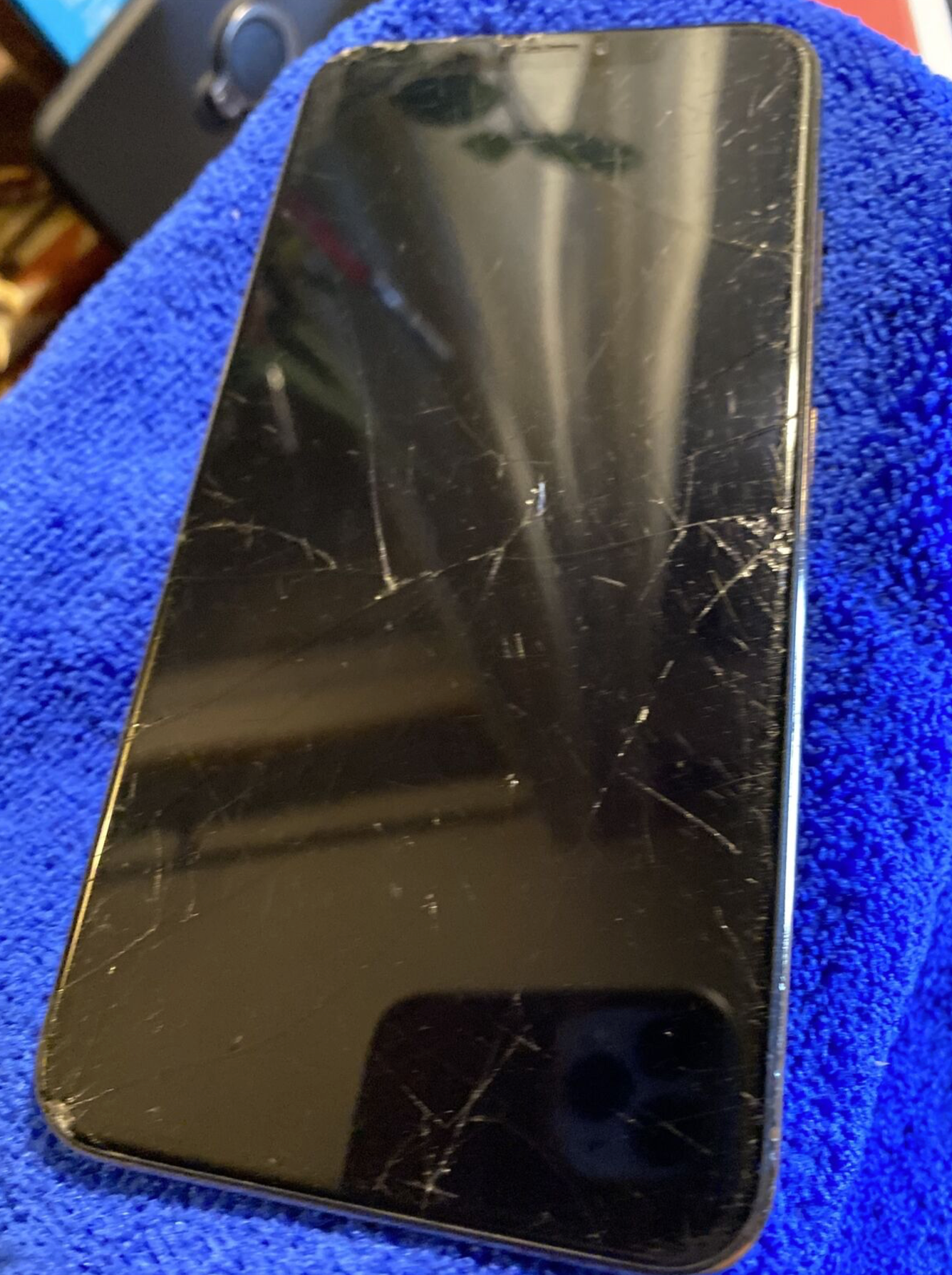 Apple iPhone XS MAX (256gb) AT&T/ Cricket (A1921) Gold {iOS13}100% JailBroken
