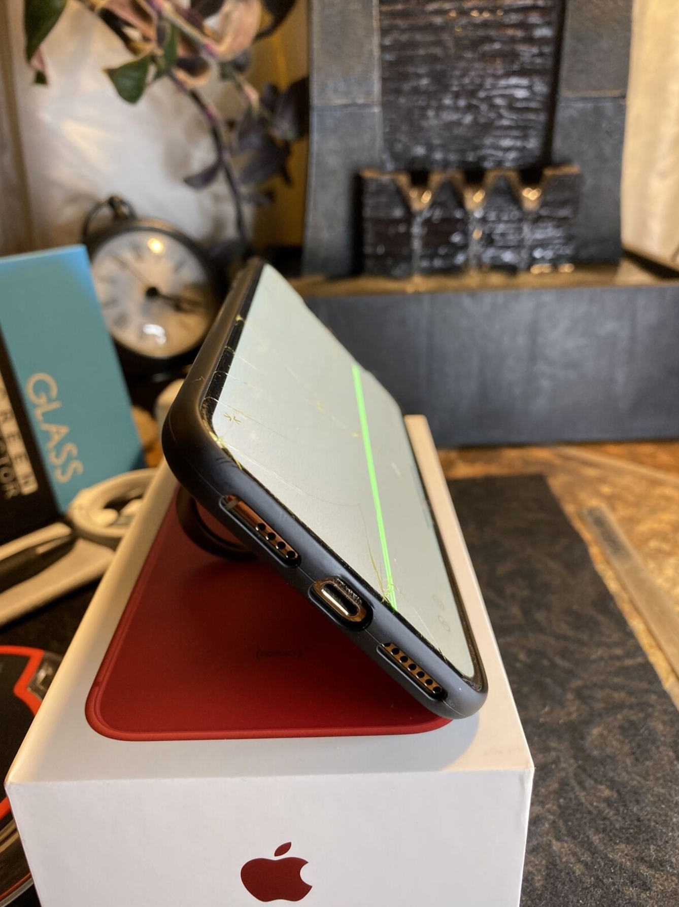 Apple iPhone XS MAX (256gb) AT&T/ Cricket (A1921) Gold {iOS13}100% JailBroken