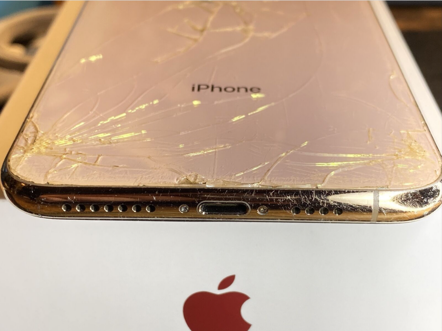 Apple iPhone XS MAX (256gb) AT&T/ Cricket (A1921) Gold {iOS13}100% JailBroken