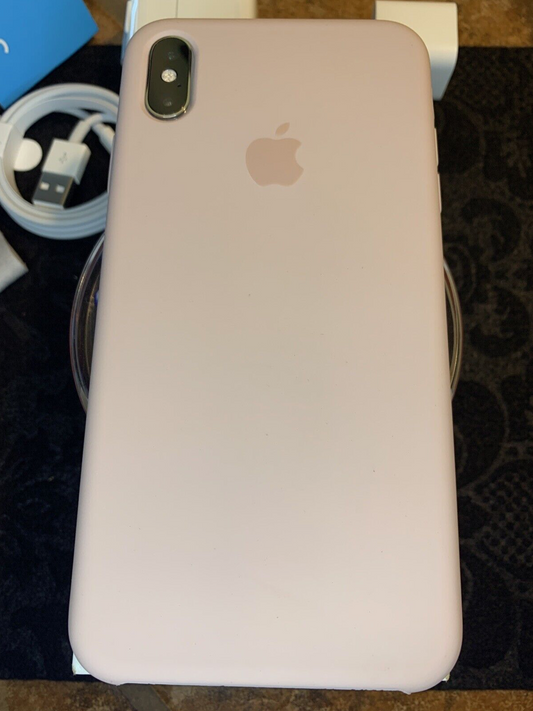 Apple iPhone XS MAX (64gb) AT&T/ Cricket (A1921) Pristine Display {iOS13}95% JailBroken