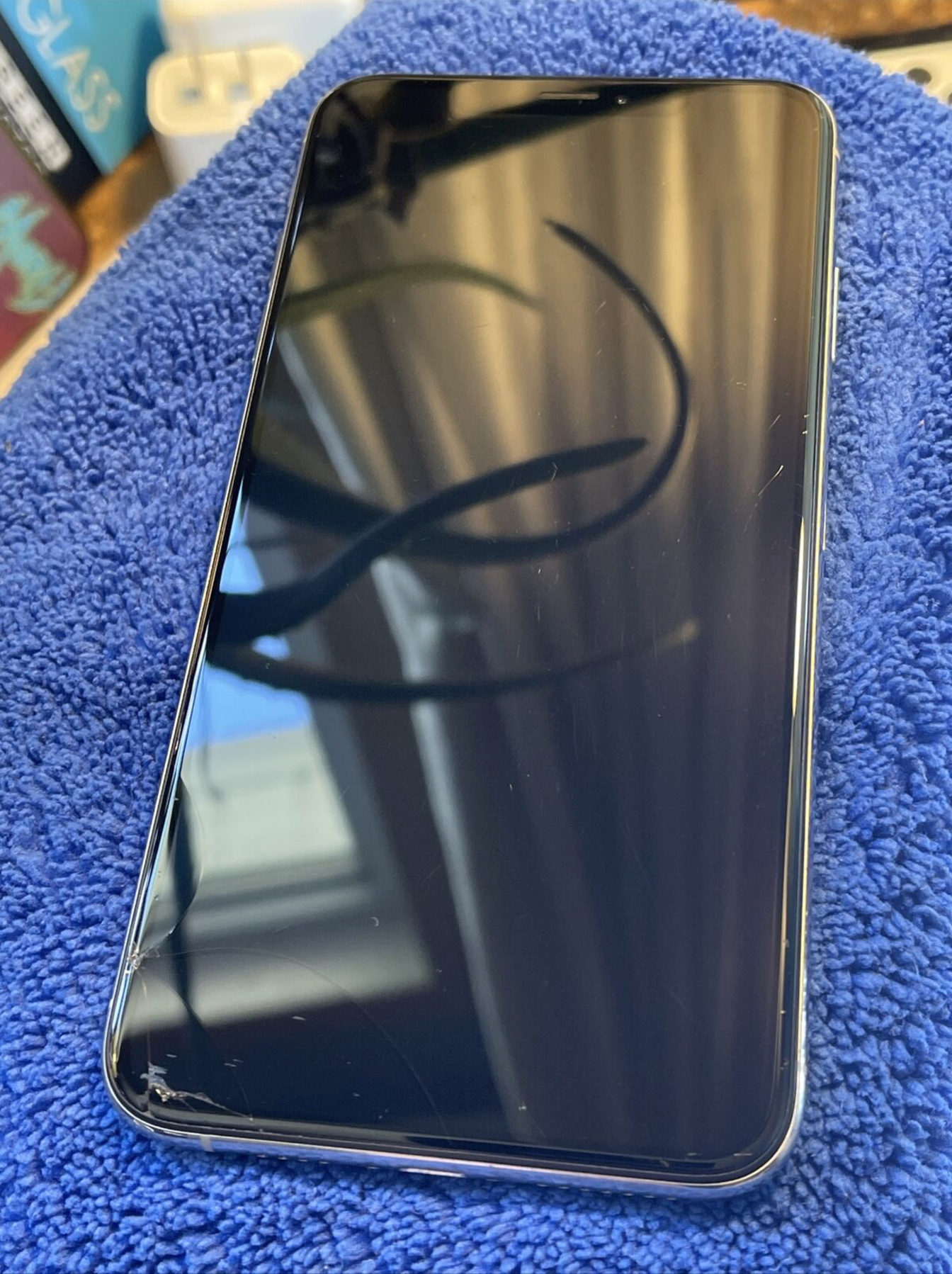 Apple iPhone XS MAX (64gb) LTE Unlocked (A1921) Untethered Jailbroken {iOS14}97%