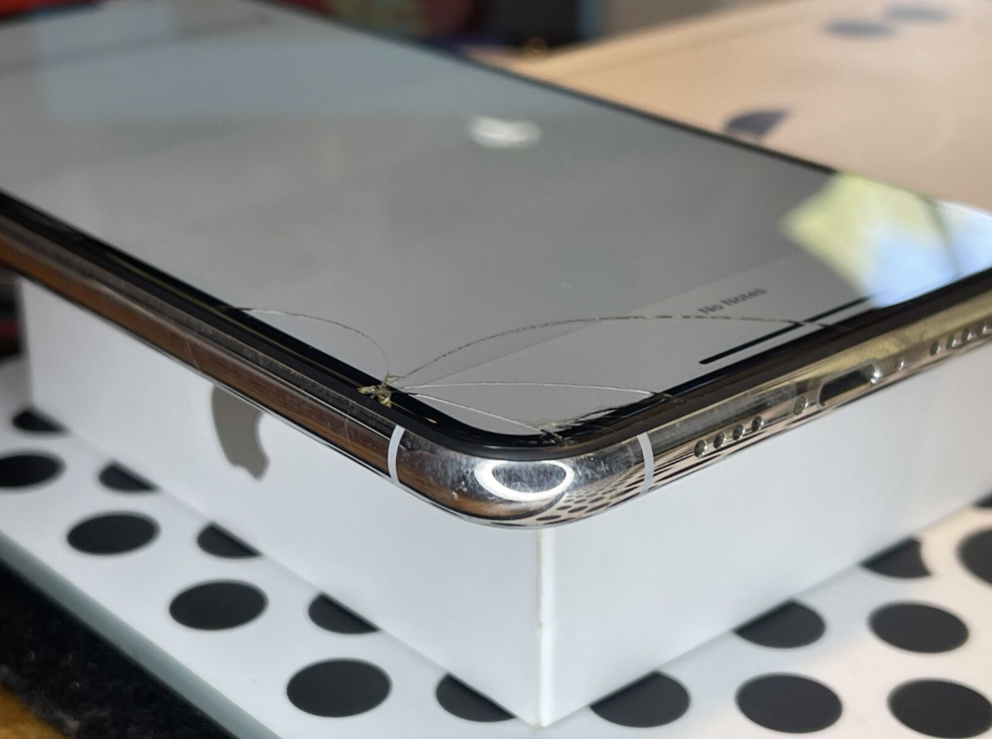 Apple iPhone XS MAX (64gb) LTE Unlocked (A1921) Untethered Jailbroken {iOS14}97%