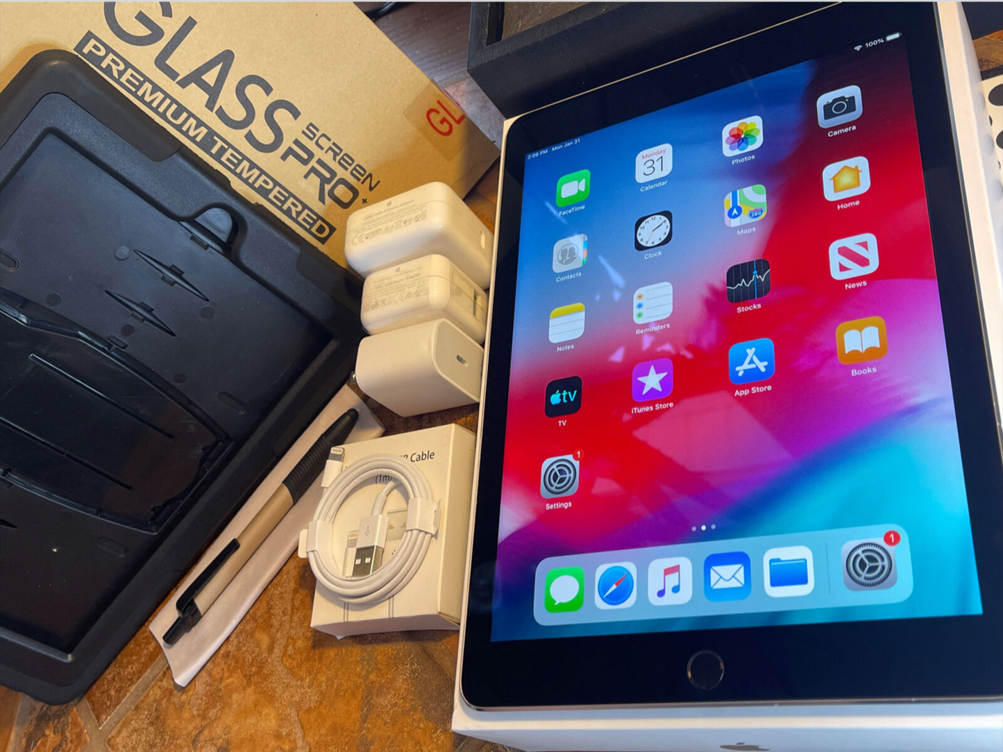 Apple iPad Air 2 (16gb) Wi-Fi (A1566) 9.7in/ Space Grey {iOS12}94% JailBroken
