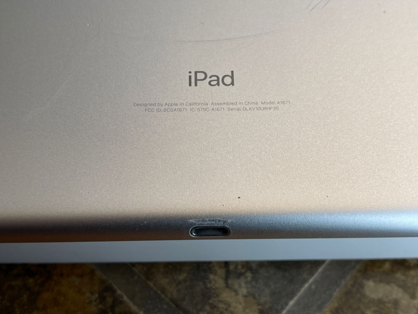 Apple iPad Pro 12.9 2nd (256gb) Cellular Unlocked (A1671) Fractured {iOS14.8}90%