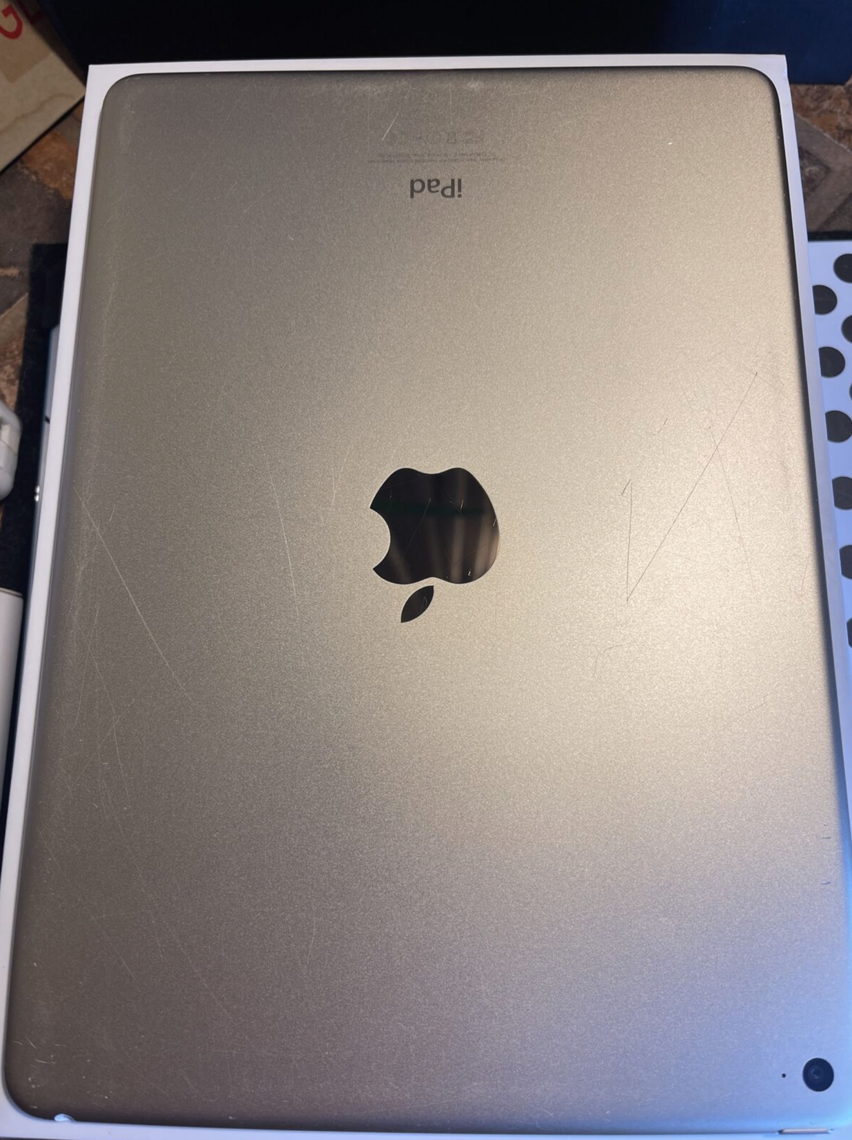 Apple iPad Air 2 (16gb) WiFi (A1566) 9.7in Gold {iOS14.7.1} 89% Pristine Display MiNT