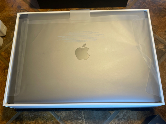 Apple MacBook Air Laptop (2018) 256gb SSD (A1932) 3.6gHz i5 8gb RAM {Touch-ID} NEW OUT BOX