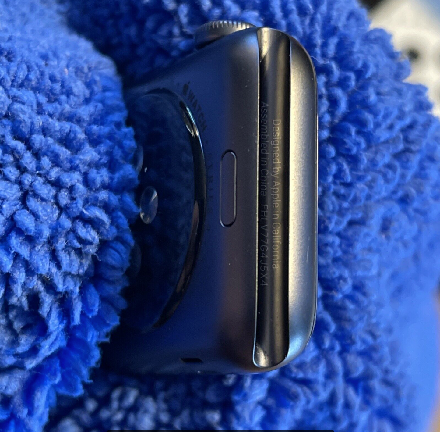 Apple Watch Series 3 (42mm) GPS (A1869) Black Aluminum {Black Sports Band} MiNT