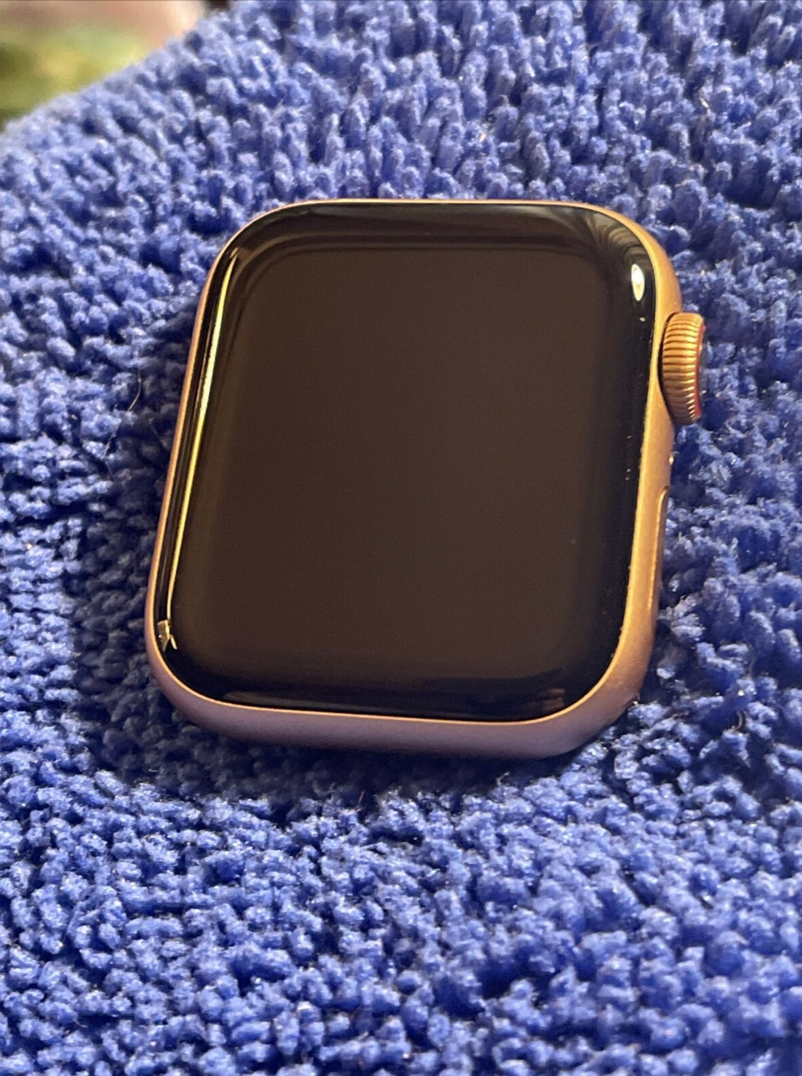 Apple Watch Series 4 (40mm) GPS + Cellular: Verizon (A1975) Gold {PiNK Nylon}96%