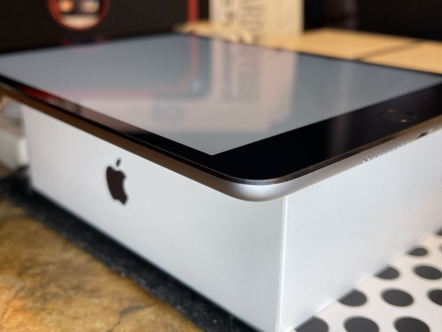 Apple iPad mini 4 (128gb) Wi-Fi (A1538) 7.9in Gold {iOS15}98% New Out Box: MiNT