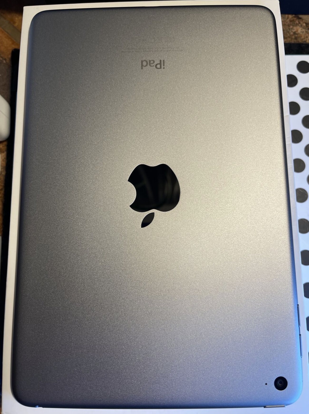 Apple iPad mini 4 (128gb) Wi-Fi (A1538) 7.9in Gold {iOS15}98% New Out Box: MiNT