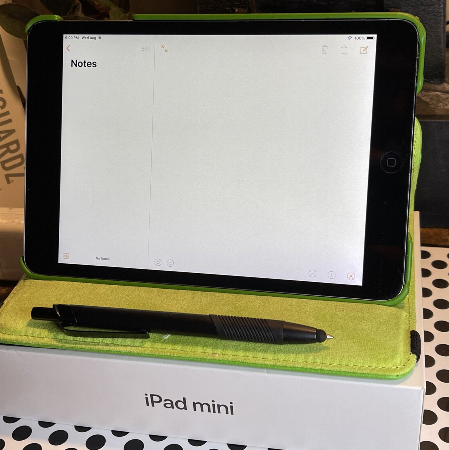 Apple iPad mini 2 (32gb) Wi-Fi (A1489) Retina 7.9in {iOS12}90% Smart Folio MiNT