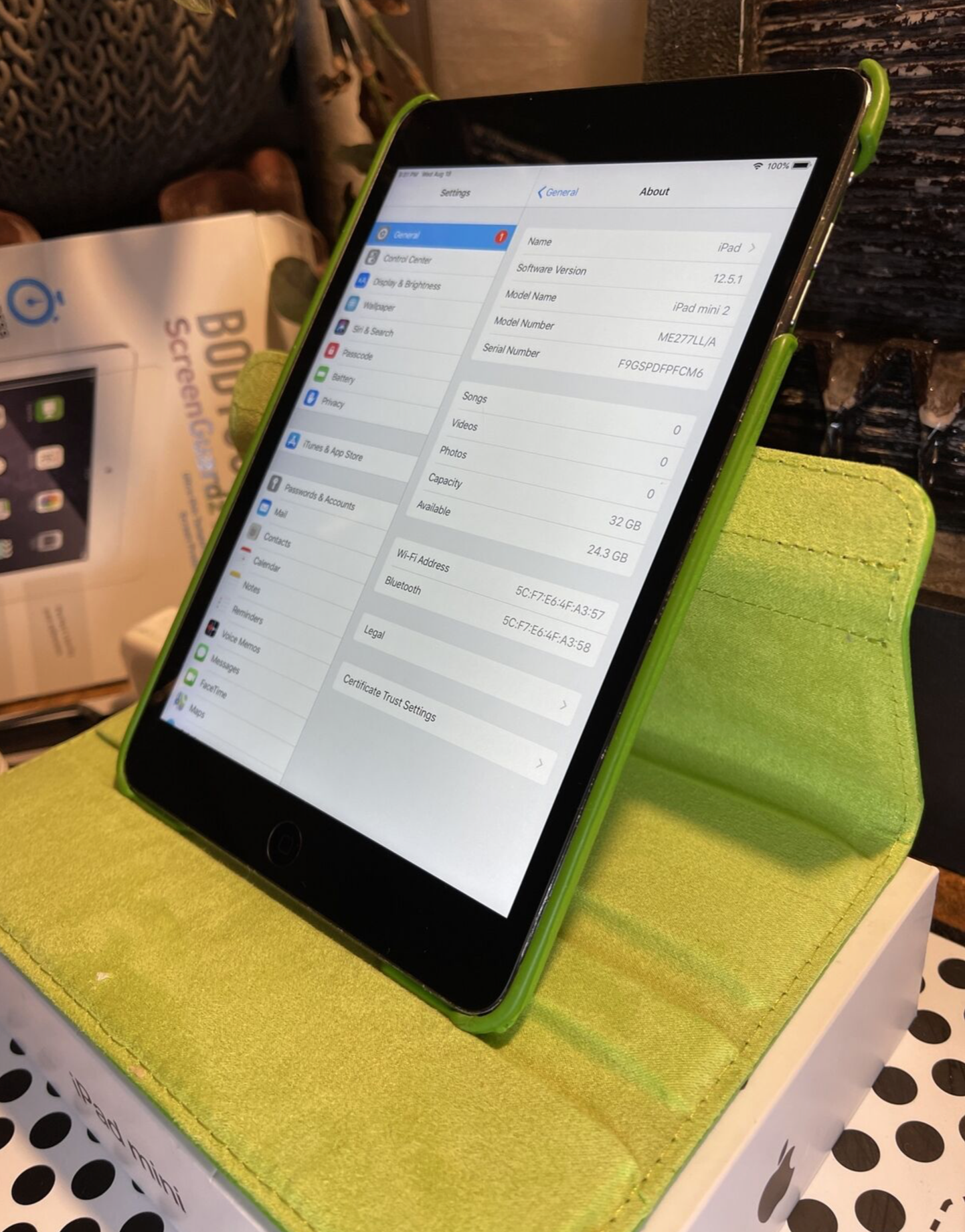 Apple iPad mini 2 (32gb) Wi-Fi (A1489) Retina 7.9in {iOS12}90% Smart Folio MiNT