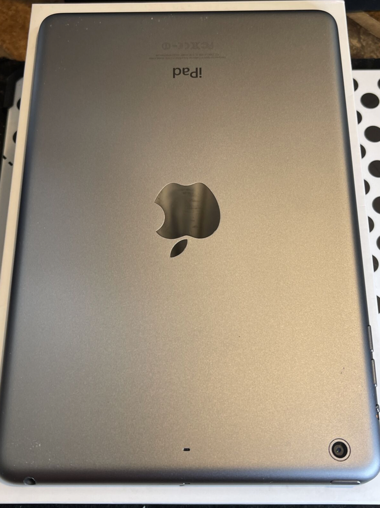 Apple iPad mini 2 (32gb) Wi-Fi (A1489) Retina 7.9in {iOS12}89% Smart Folio MiNT