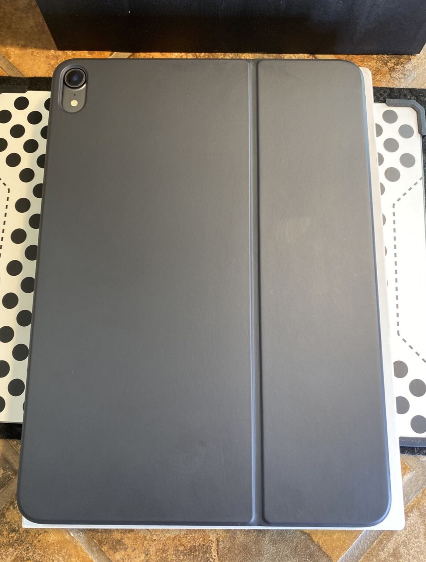 Apple Smart Keyboard Folio Case (iPad Pro 12.9in 3rd gen) WORKS Well {A2039} 90%
