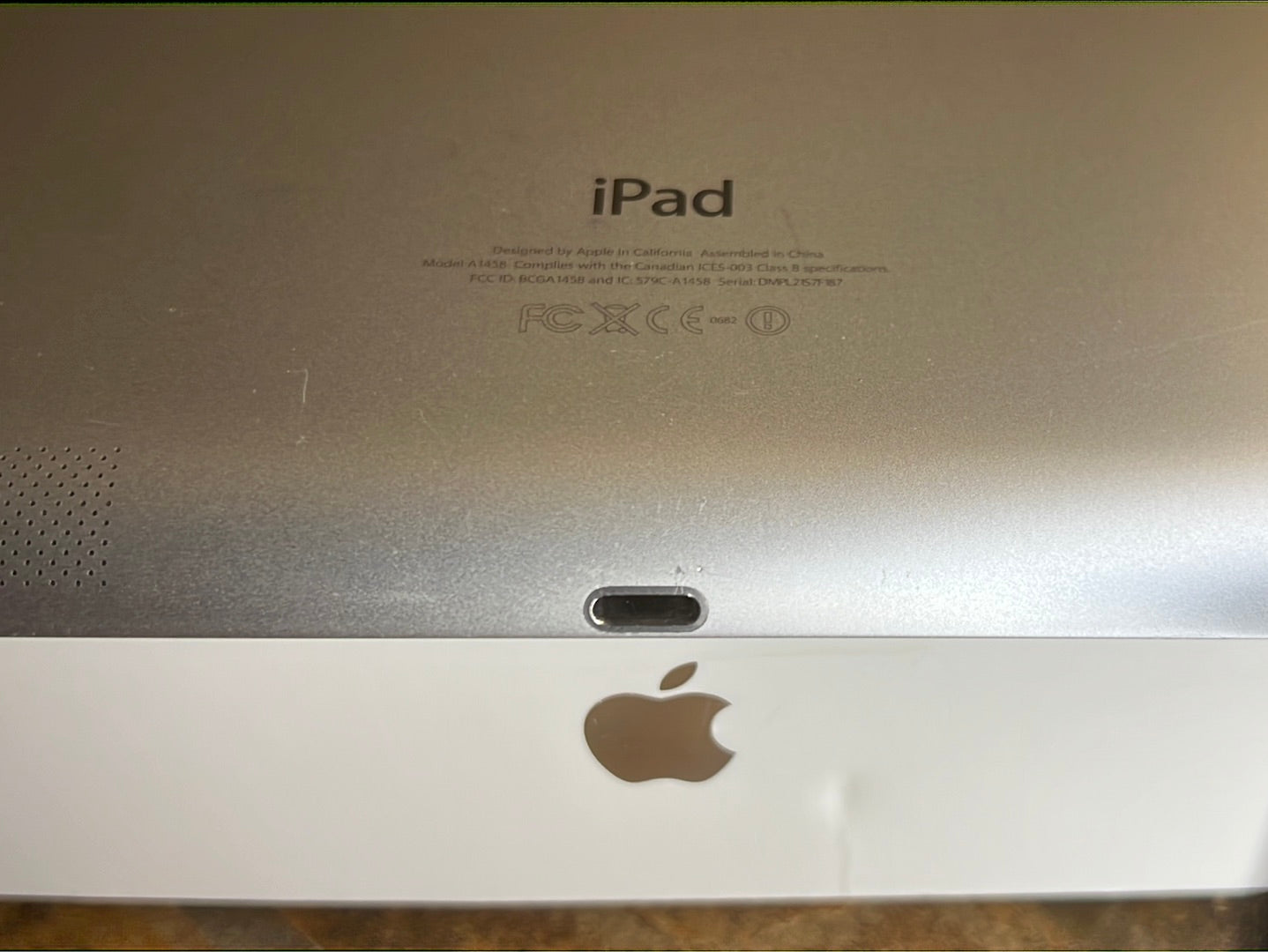 Apple iPad 4th (64gb) Wi-Fi (A1458) White {iOS10} New Digitizer {JailBroken}