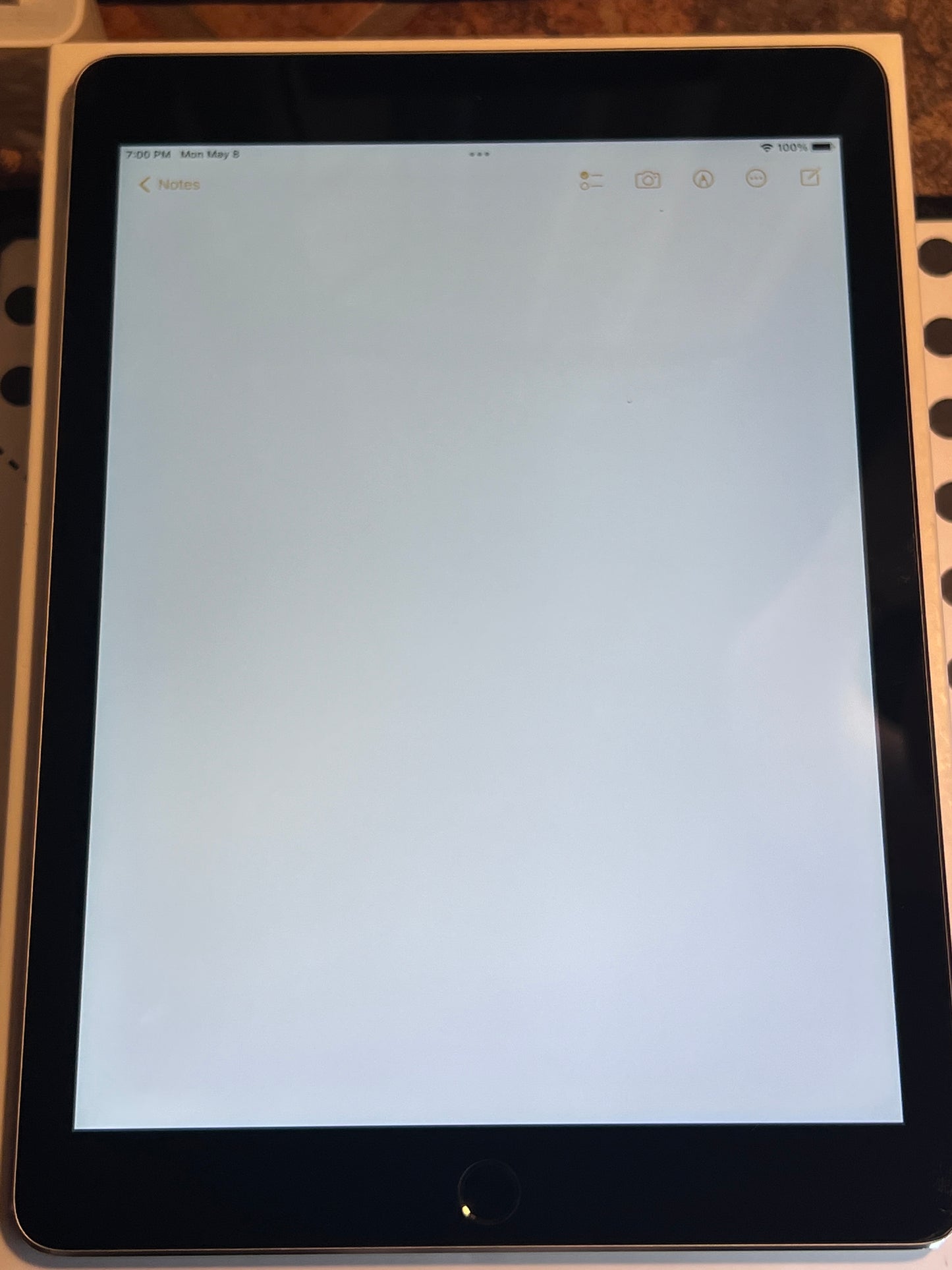 Apple iPad Air 2 (32gb) Wi-Fi (A1566) 9.7in/ Space Grey {iOS15}88% Folio