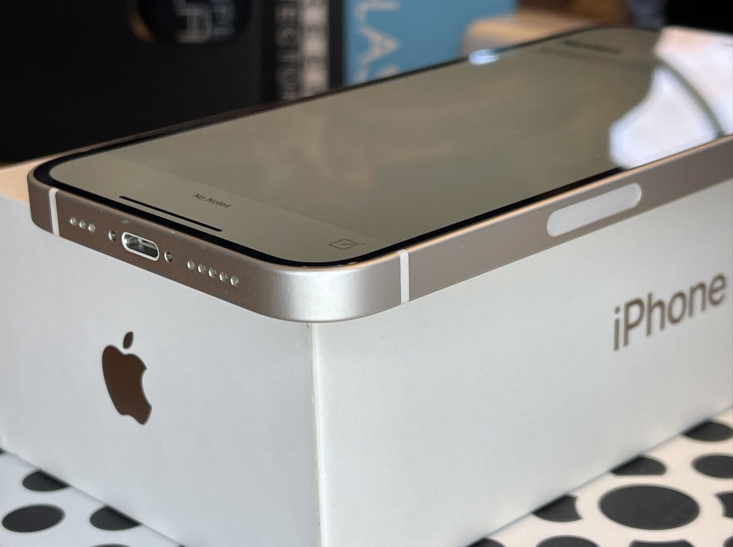 Apple iPhone 12 (64gb) T-Mobile/ Metro (A2172) White {iOS14}98% Pristine Display