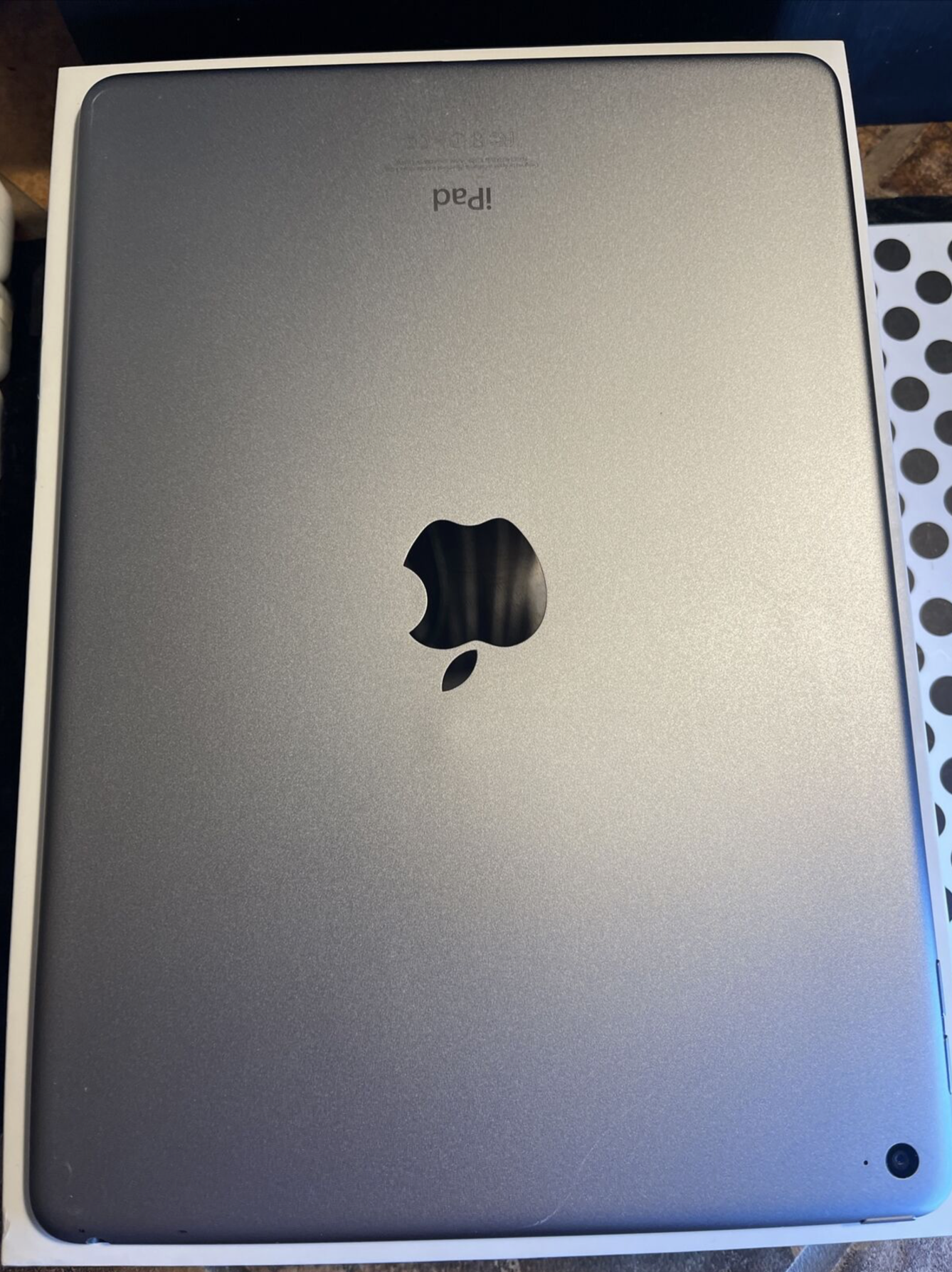 Apple iPad Air 2 (64gb) Wi-Fi (A1566) 9.7in/ Space Grey {iOS12}95% JailBroken