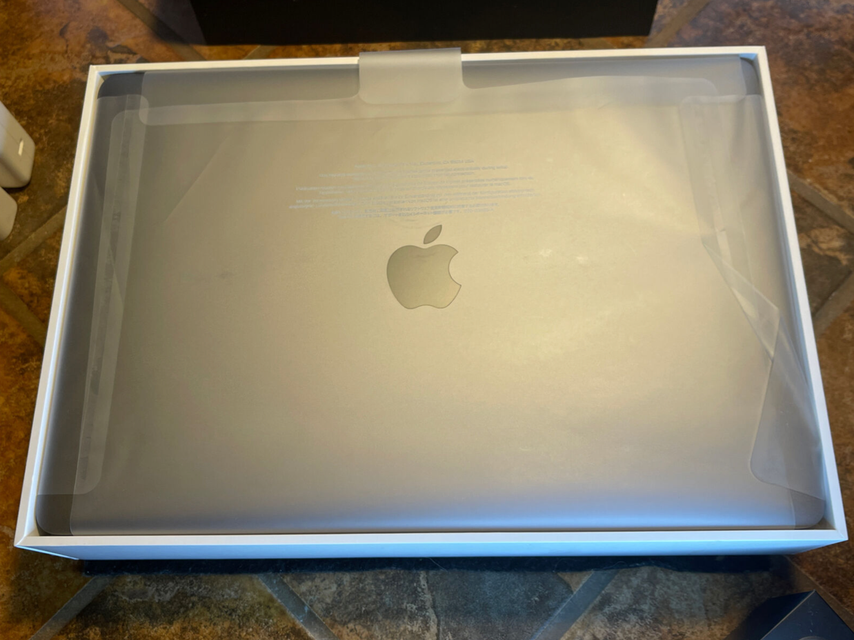 Apple MacBook Air Laptop (2018) 256gb SSD (A1932) 3.6gHz i5 8gb RAM {Touch-ID} NEW OUT BOX