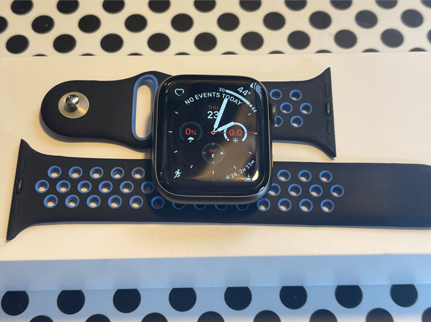 Apple Watch Series 5 (44mm) LTE Cellular Verizon (A2095) Black Sport Band {MINT}