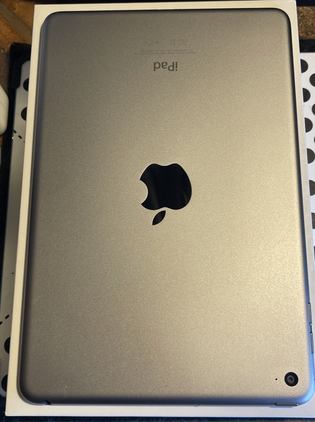 Apple iPad mini 4 (64gb) Wi-Fi (A1538) 7.9in/ Black {iOS15}90% Pristine Display