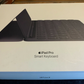 Apple Smart Keyboard (Pad 9th, 8th, 7th, Air 3, iPad Pro 10.5in) A1829 {MiNT}
